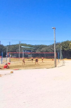 barbariga beach volleyball curt